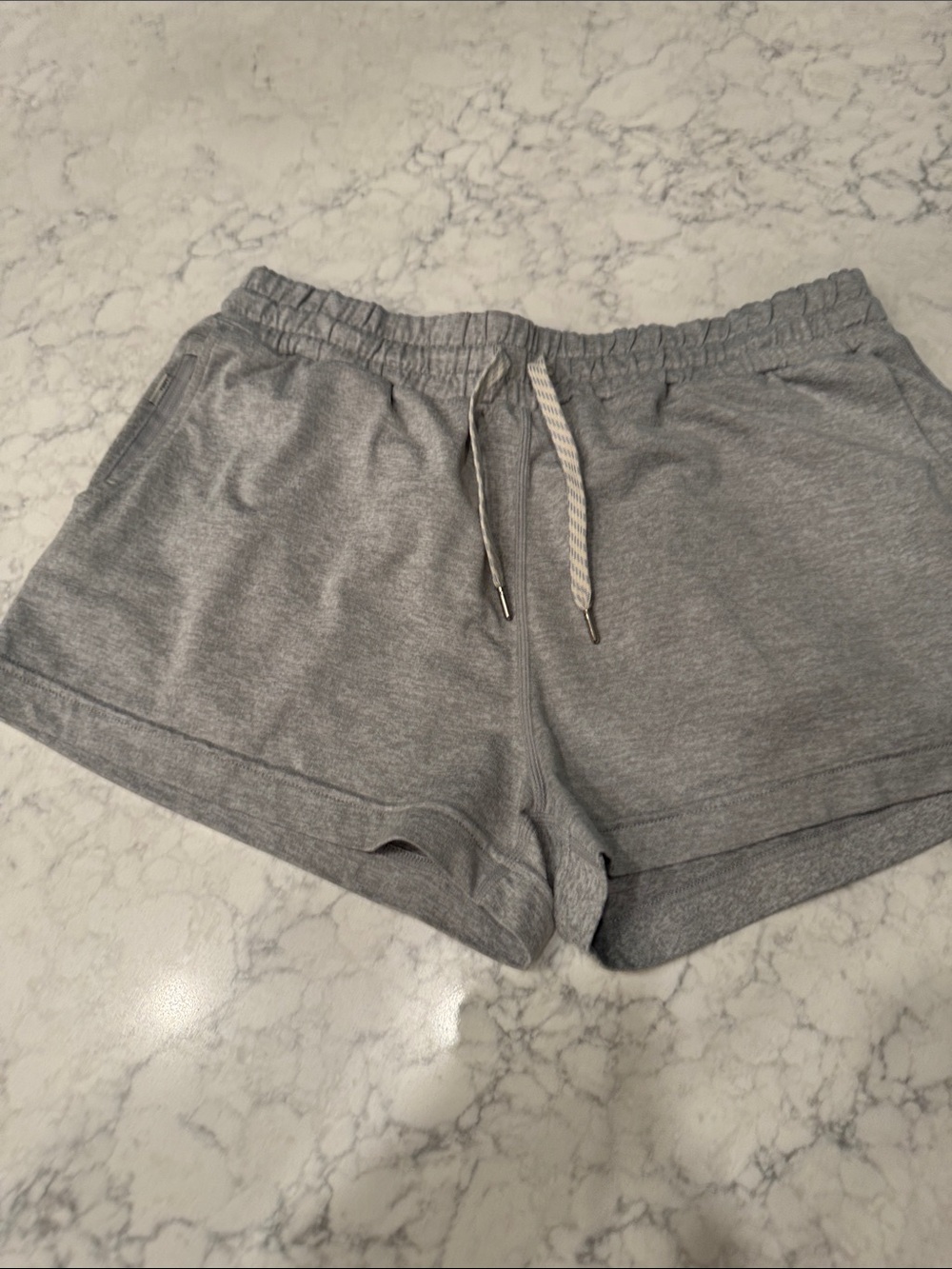 Vuori performance halo shorts